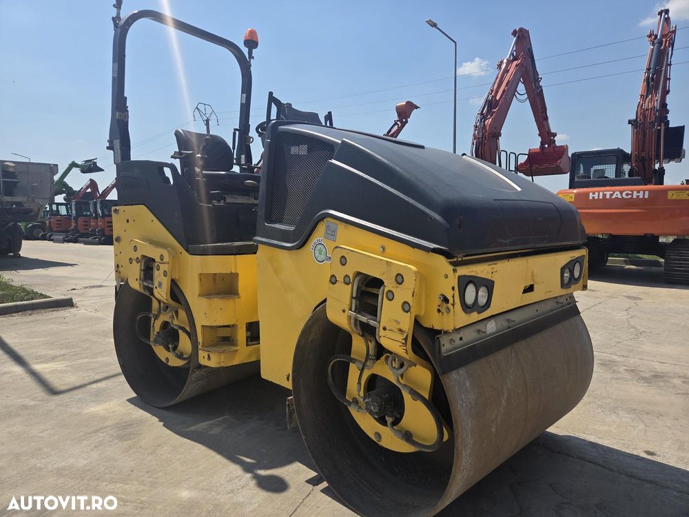Bomag BW135AD-5, 4 tone, latime tambur 1,4m, motor KUBOTA 50CP, sistem antifurt, lungime 2,9m, inaltime 2,7m, viteze 10km/h, STARE FOARTE BUNA-posibilitate leasing 4 ani-PROMOTIE 29.900 EUR+Tva - 3