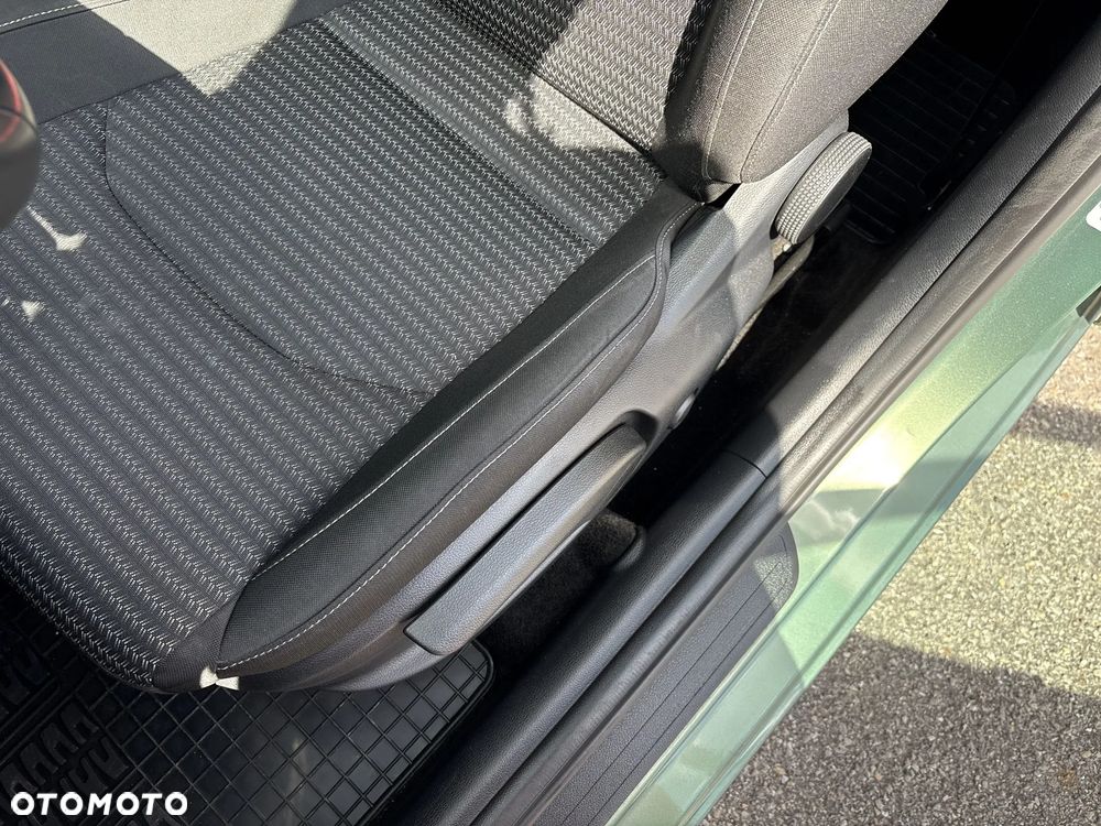 Kia Ceed 1.5 T-GDI M DCT - 14