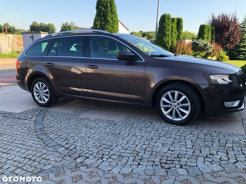 Skoda Octavia 2.0 TDI DSG Style - 3