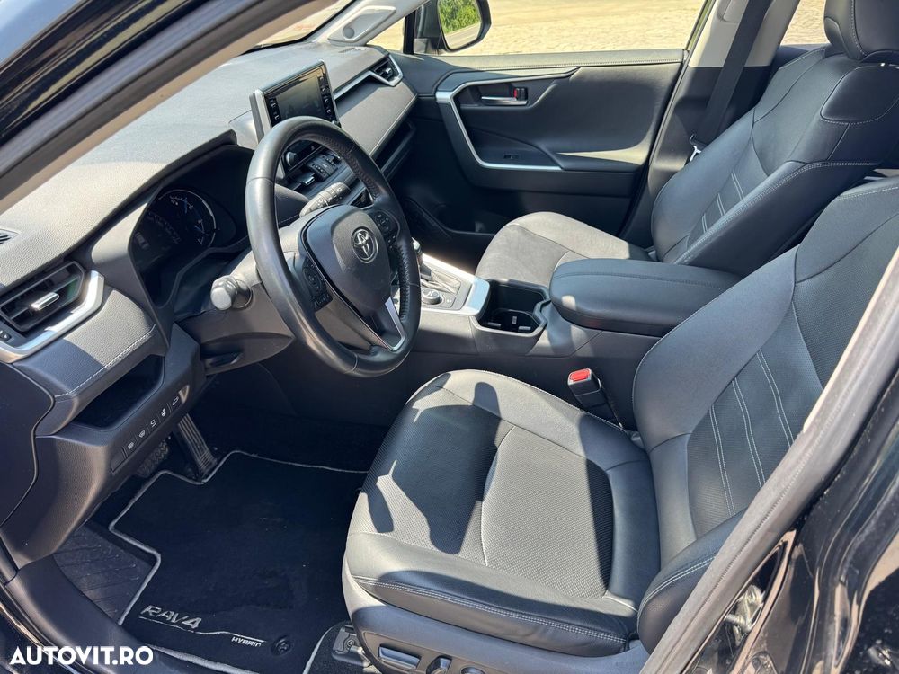 TOYOTA RAV4 2022 — imagine 4