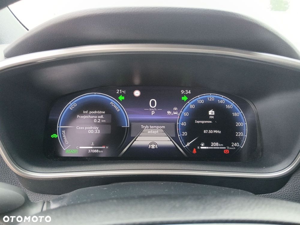 Toyota Corolla 1.8 Hybrid Style - 18