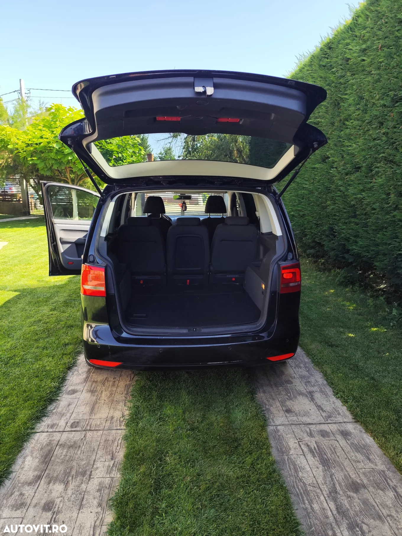 Volkswagen Touran Cross 1.6 TDI DSG - 16