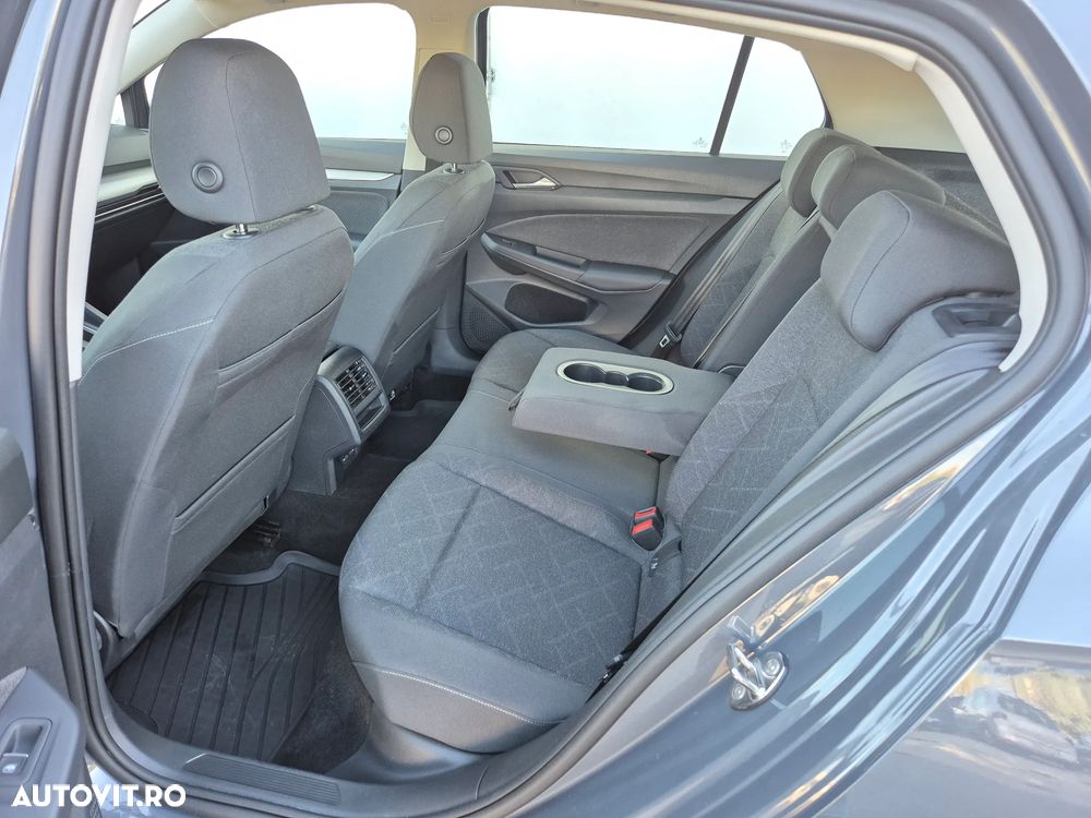 Volkswagen Golf 1.0 eTSI DSG MHEV Life - 12