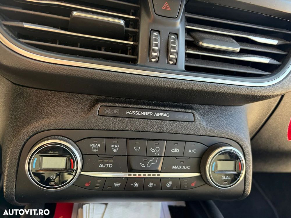 Ford Focus 1.0 EcoBoost Start Stop Titanium - 8