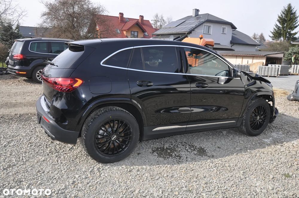 Mercedes-Benz EQA 250+ AMG Line - 9