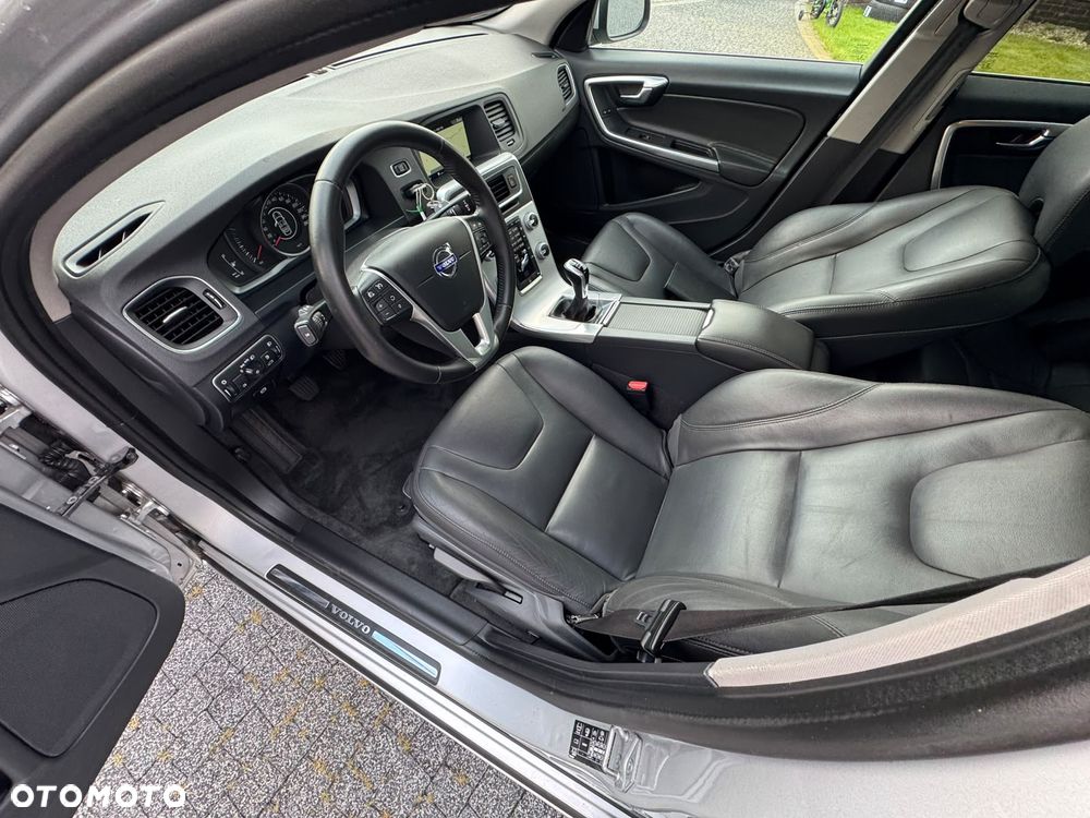 Volvo S60 D2 Momentum - 18