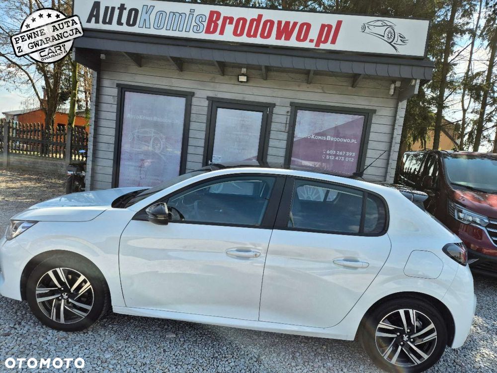 Peugeot 208 - 11
