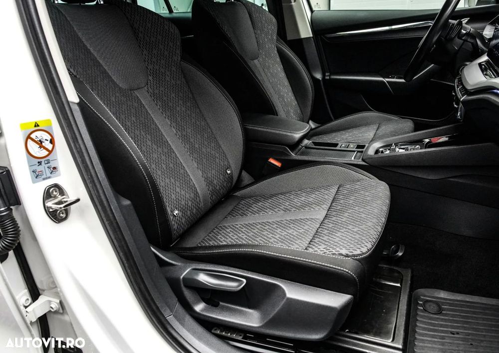 Skoda Octavia 1.5 TSI DSG MHEV Ambition - 8