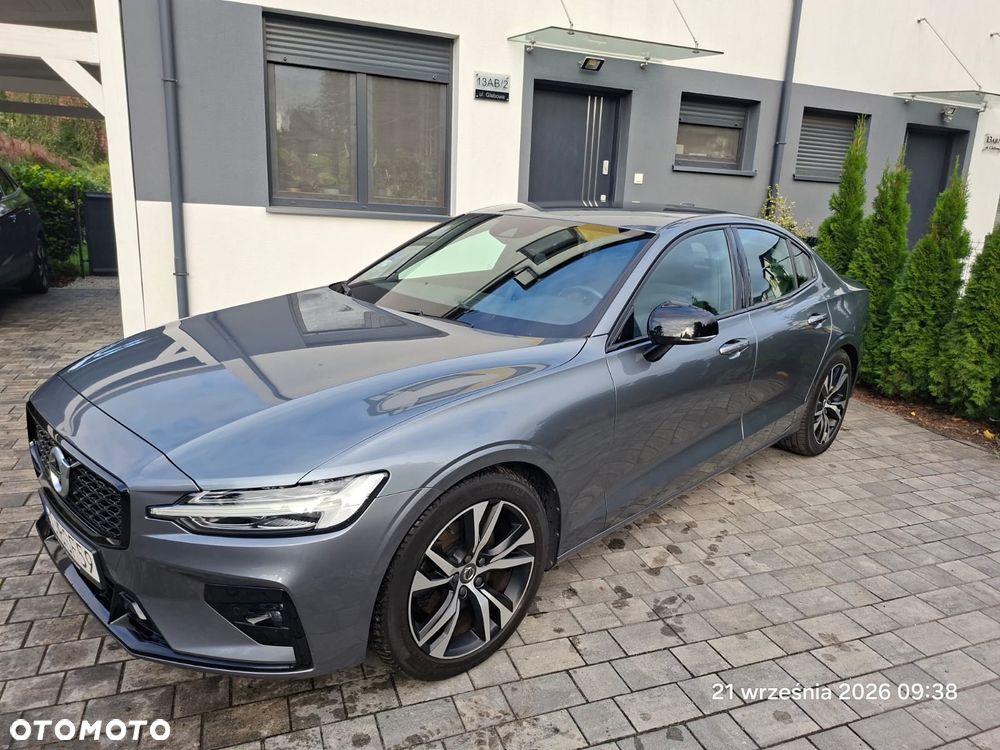 Volvo S60 B4 B R-Design - 4
