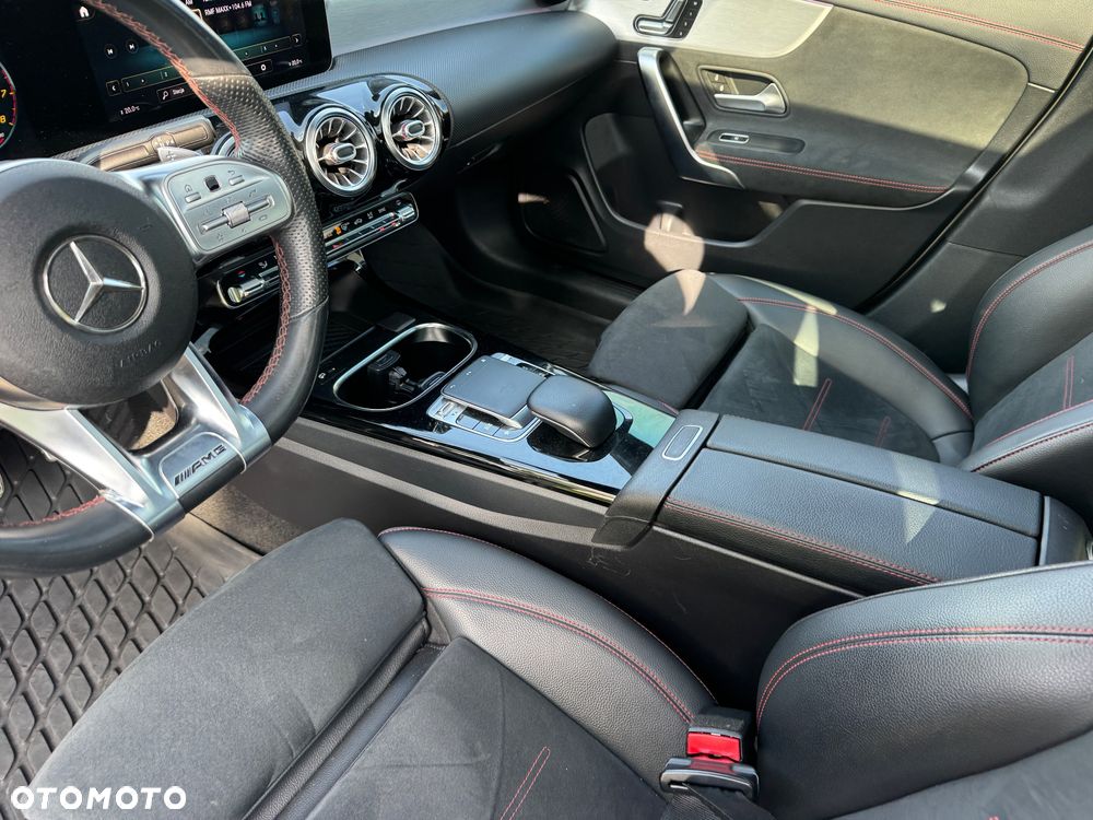 Mercedes-Benz CLA 250 4Matic 7G-DCT Edition 2020 - 17