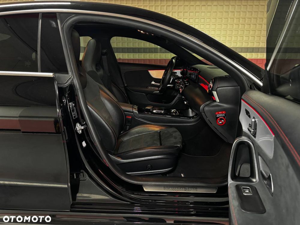 Mercedes-Benz CLA 250 4Matic 8G-DCT Edition AMG Line - 8