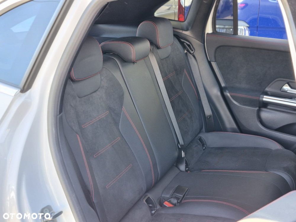 Mercedes-Benz GLA 200 mHEV AMG Line 7G-DCT - 18