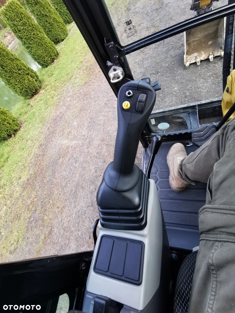 Caterpillar 302.7 CR - 9