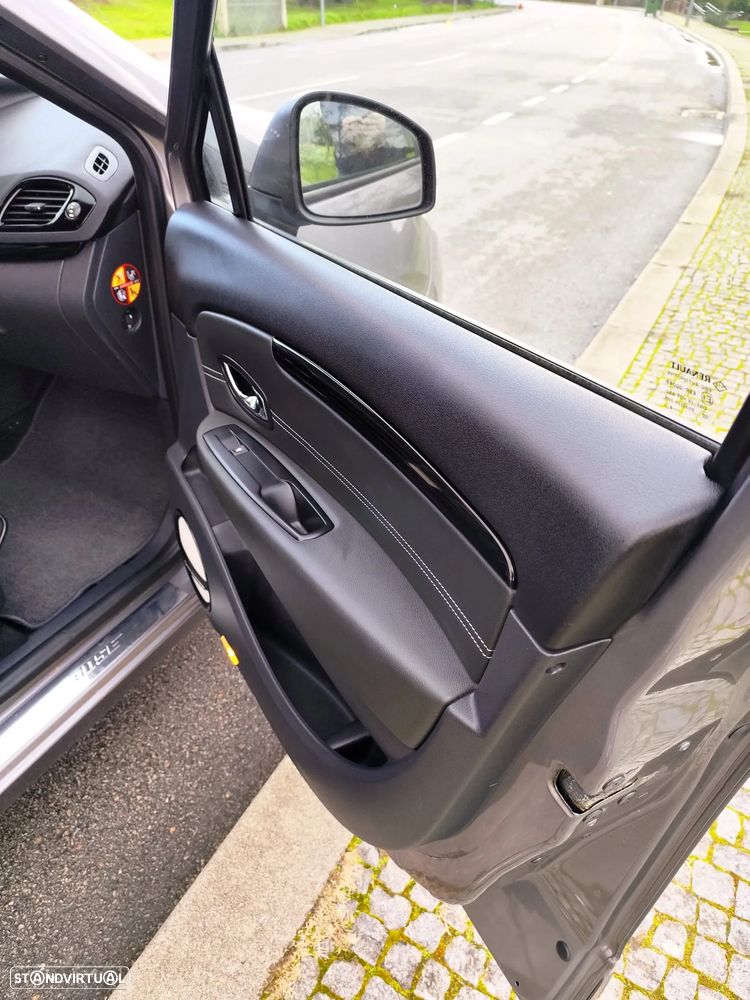 Renault Grand Scénic Energy dCi 130 S&S Bose Edition - 21