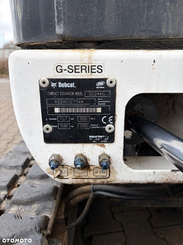 Bobcat 322 - 21