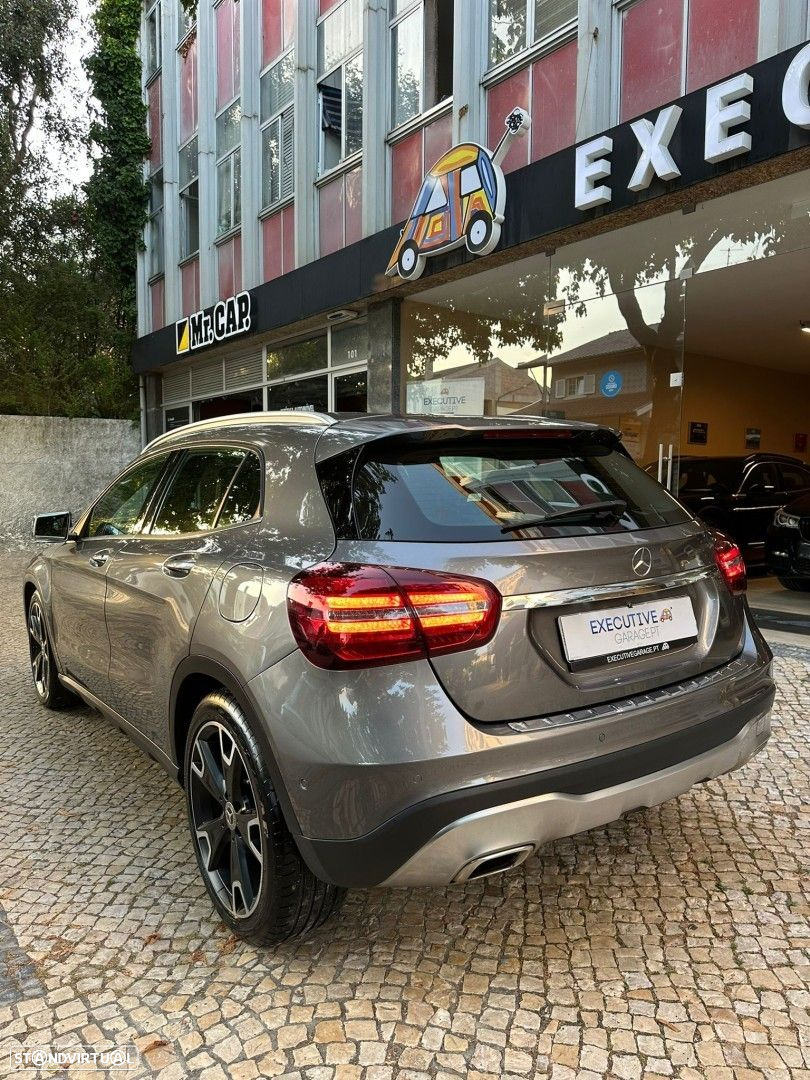 Mercedes-Benz GLA 220 d Urban - 16