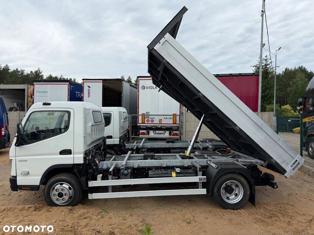 Mitsubishi FUSO CANTER 7C18 / WYWROTKA 3-STRONNA / DUŻA ŁADOWNOŚĆ 4075 KG / TYLKO 12 TYS. KM PRZEBIEGU / POLSKI SALON / 10.2023 ROK !! - 2
