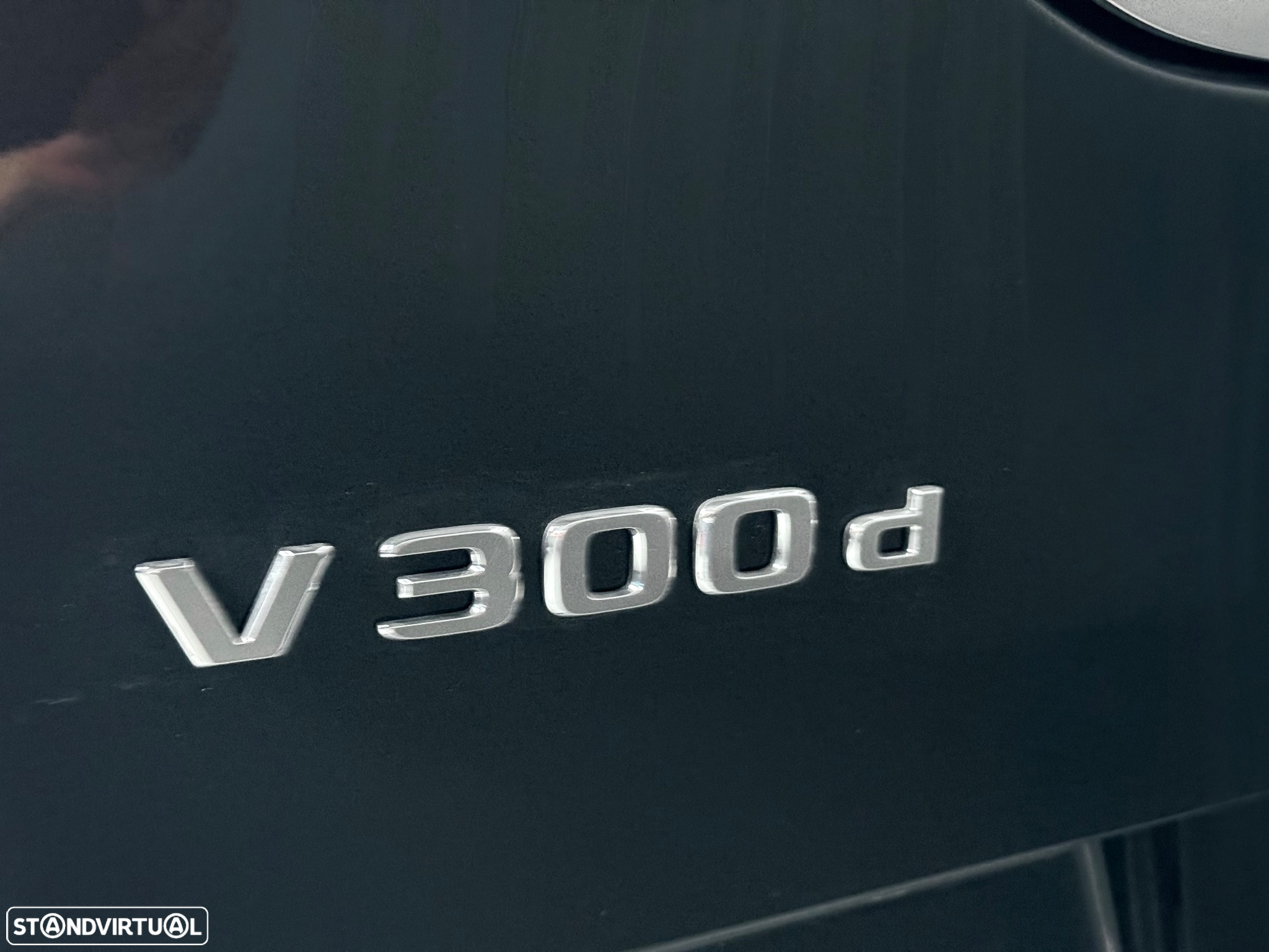 Mercedes-Benz V 300 d Longo Avantgarde - 24