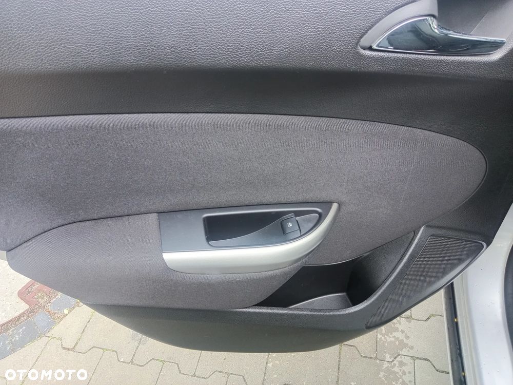 Opel Astra - 16