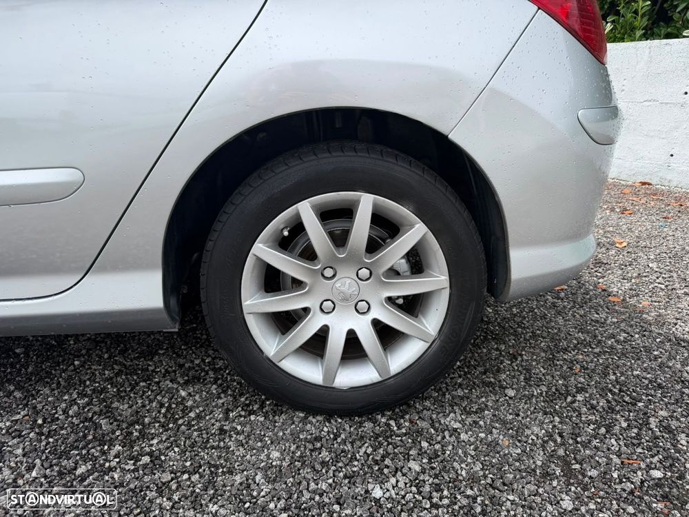 Peugeot 308 1.6 HDi Executive - 13