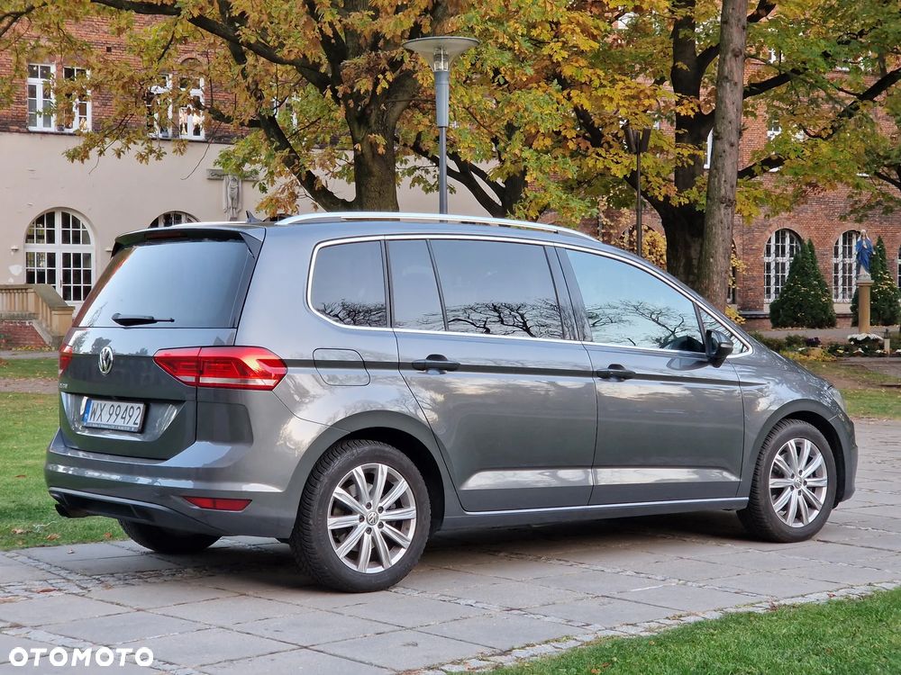 Volkswagen Touran - 5