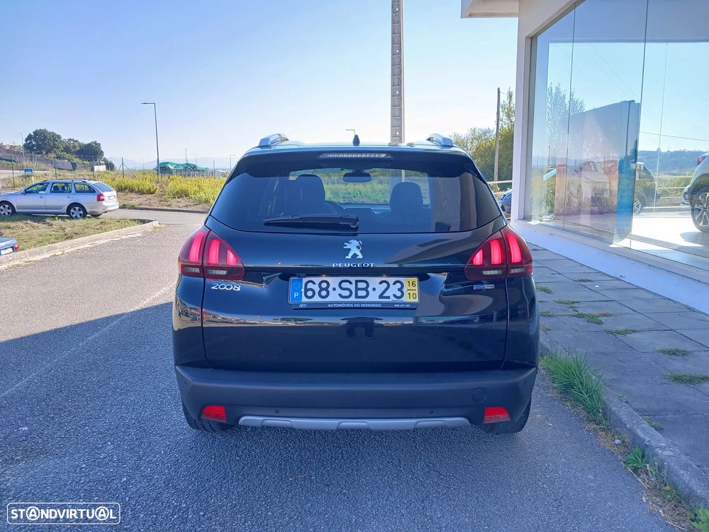 Peugeot 2008 1.2 PureTech Allure - 8