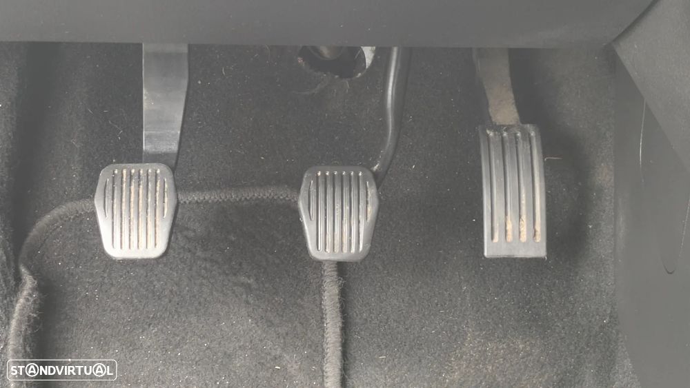 Ford Focus 1.0 EcoBoost S&S Titanium - 16