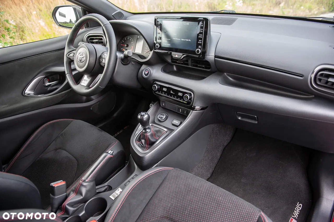 Toyota Yaris GR 1.6 Dynamic - 20
