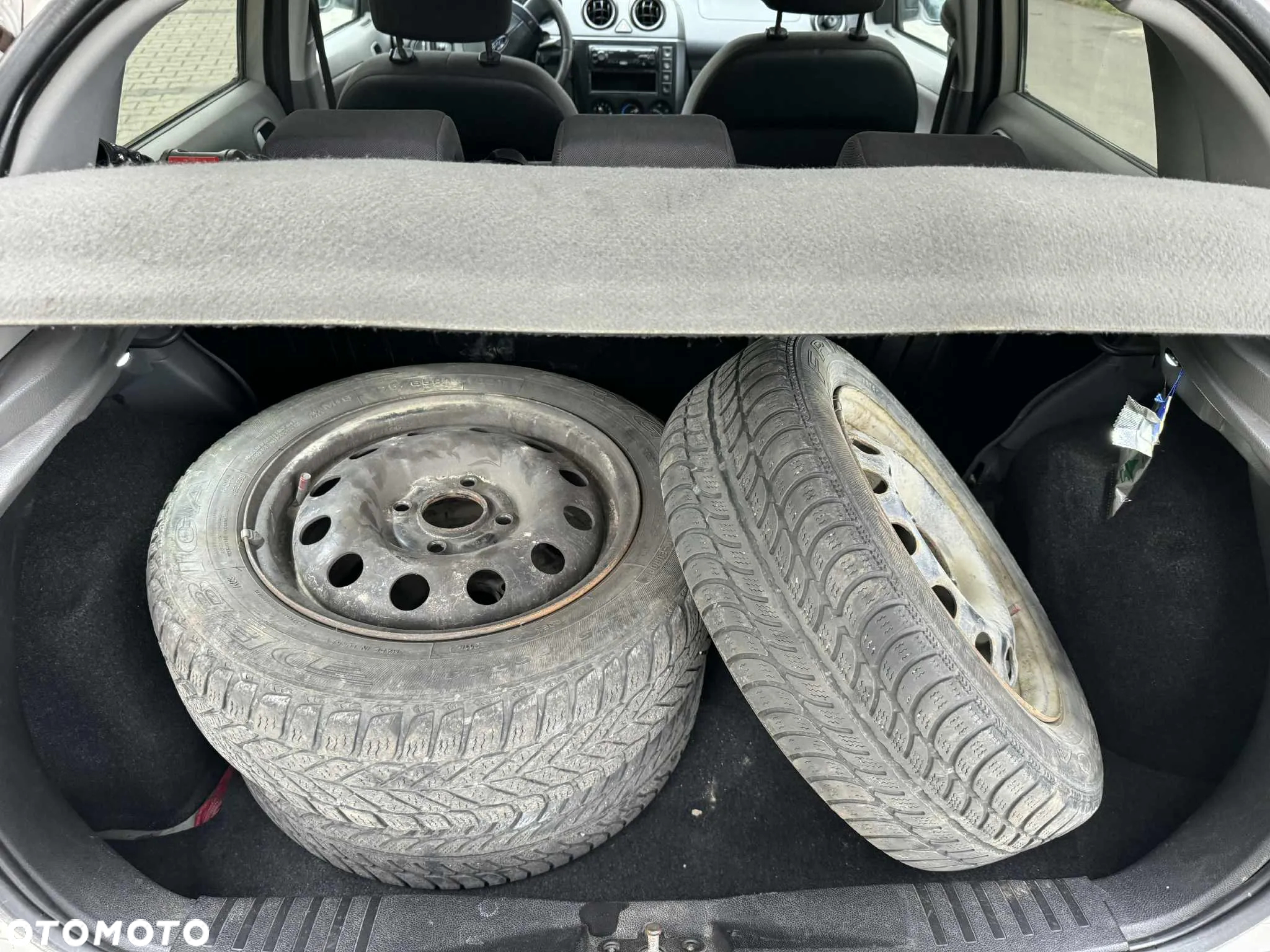 Ford Fiesta 1.4 Ambiente - 16