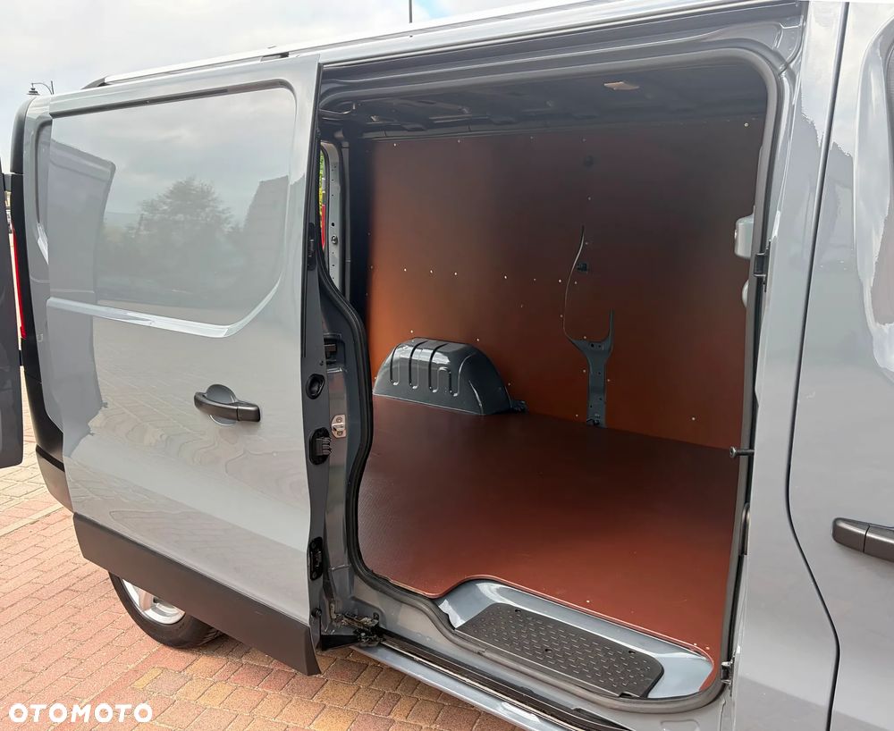 Renault TRAFIC - 6