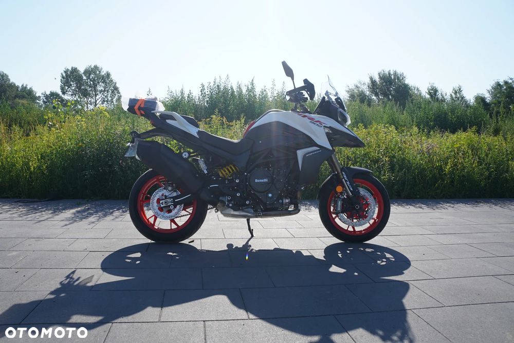 Benelli Inny - 12