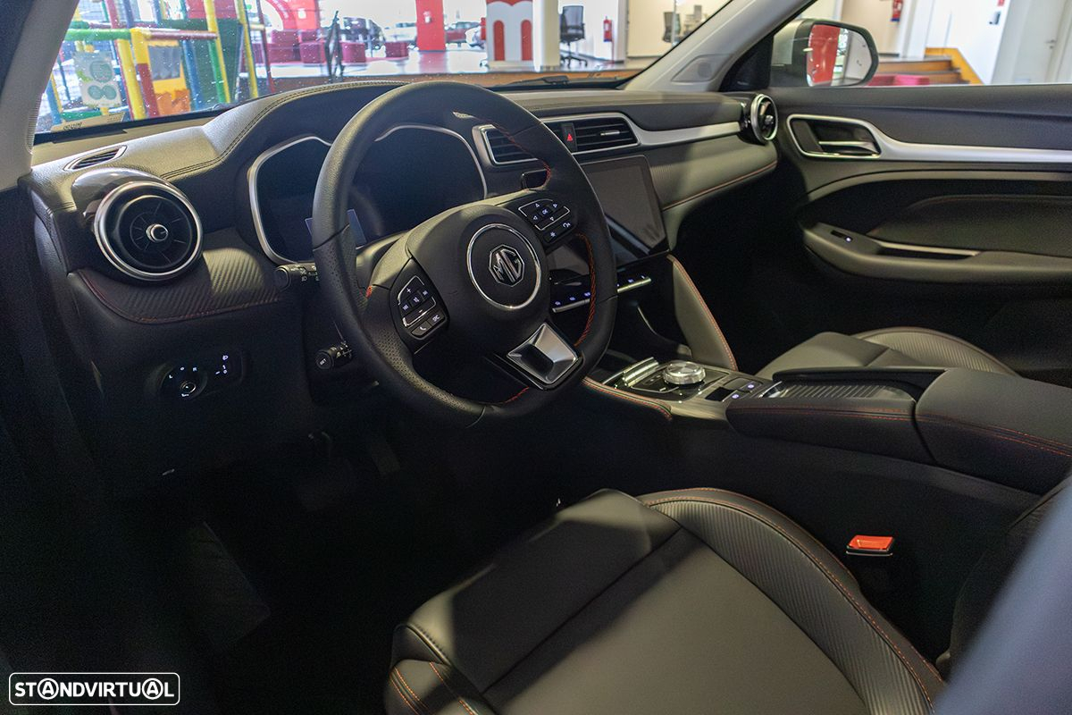 MG ZS EV 50.3 kWh Luxury - 6
