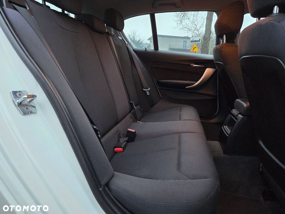 BMW Seria 1 116i Sport Line - 9