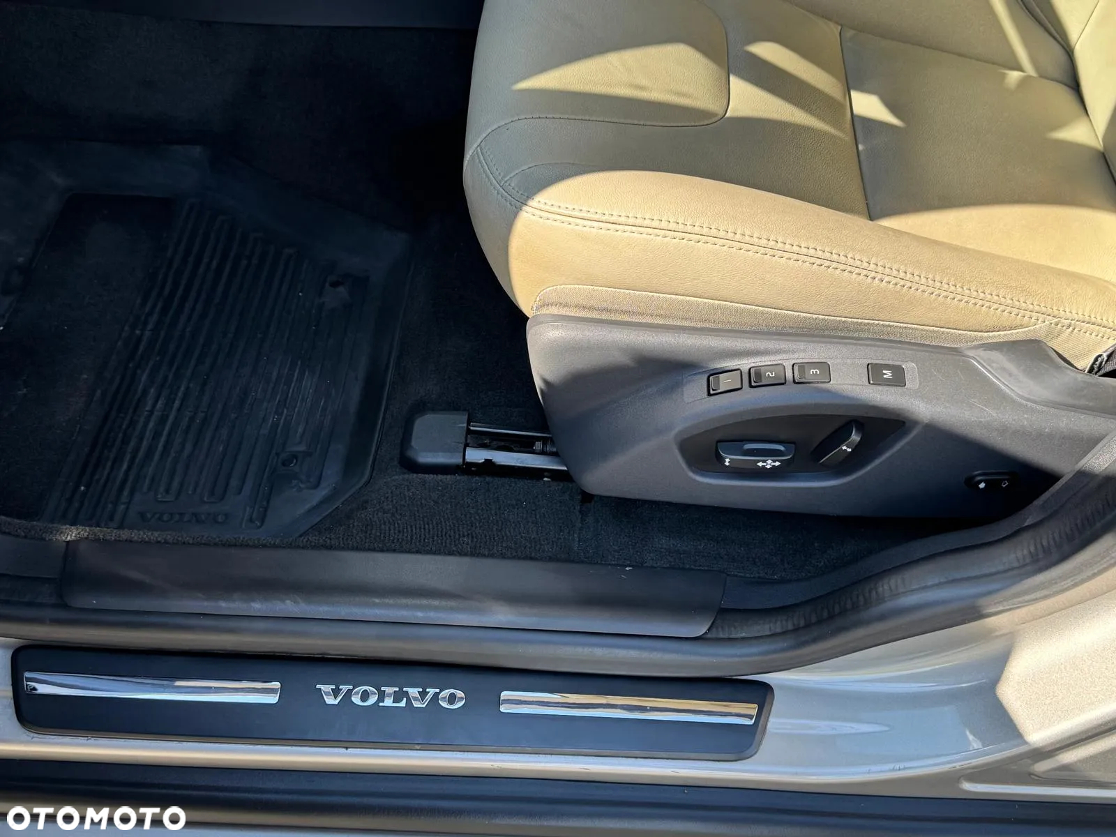 Volvo XC 60 D3 Drive-E Momentum - 11
