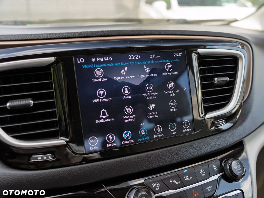Chrysler Pacifica - 24