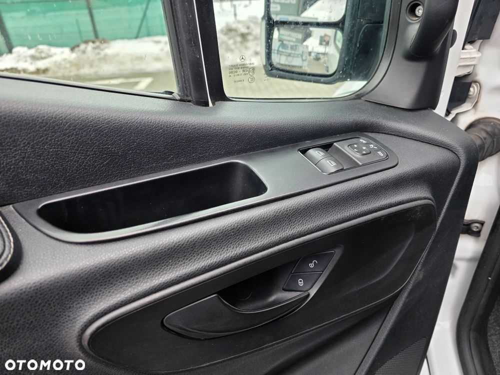 Mercedes-Benz SPRINTER - 17