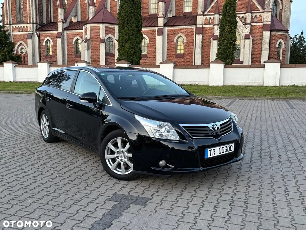 Toyota Avensis 2.2 D-4D X - 8