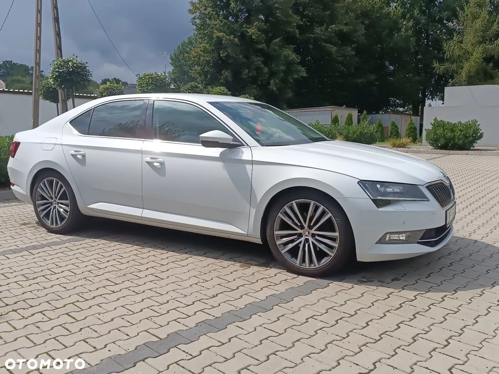 Skoda Superb 2.0 TDI 4x4 DSG Sportline - 17