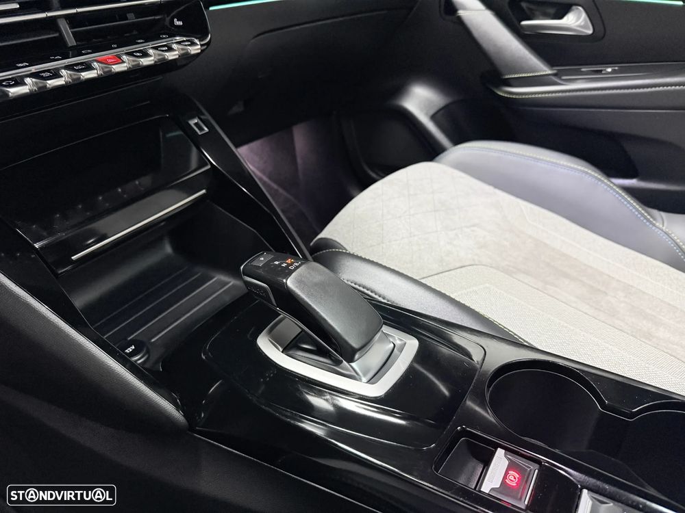 Peugeot e-208 50 kWh GT - 14
