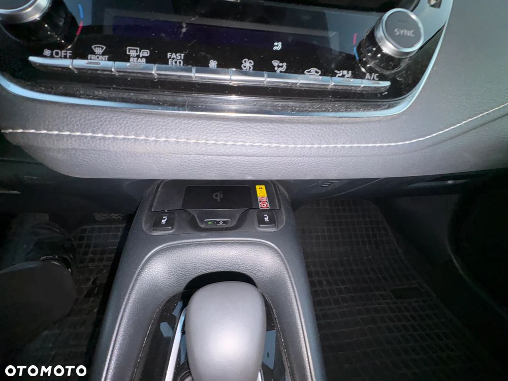 Toyota Corolla 1.8 Hybrid Comfort - 29