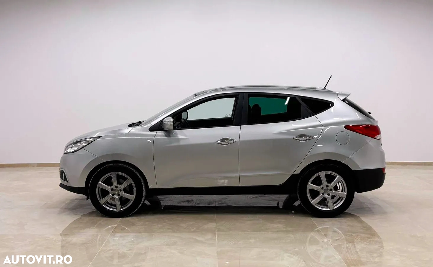 Hyundai ix35 2.0 CRDI High 4WD GLS Aut. Luxury - 12