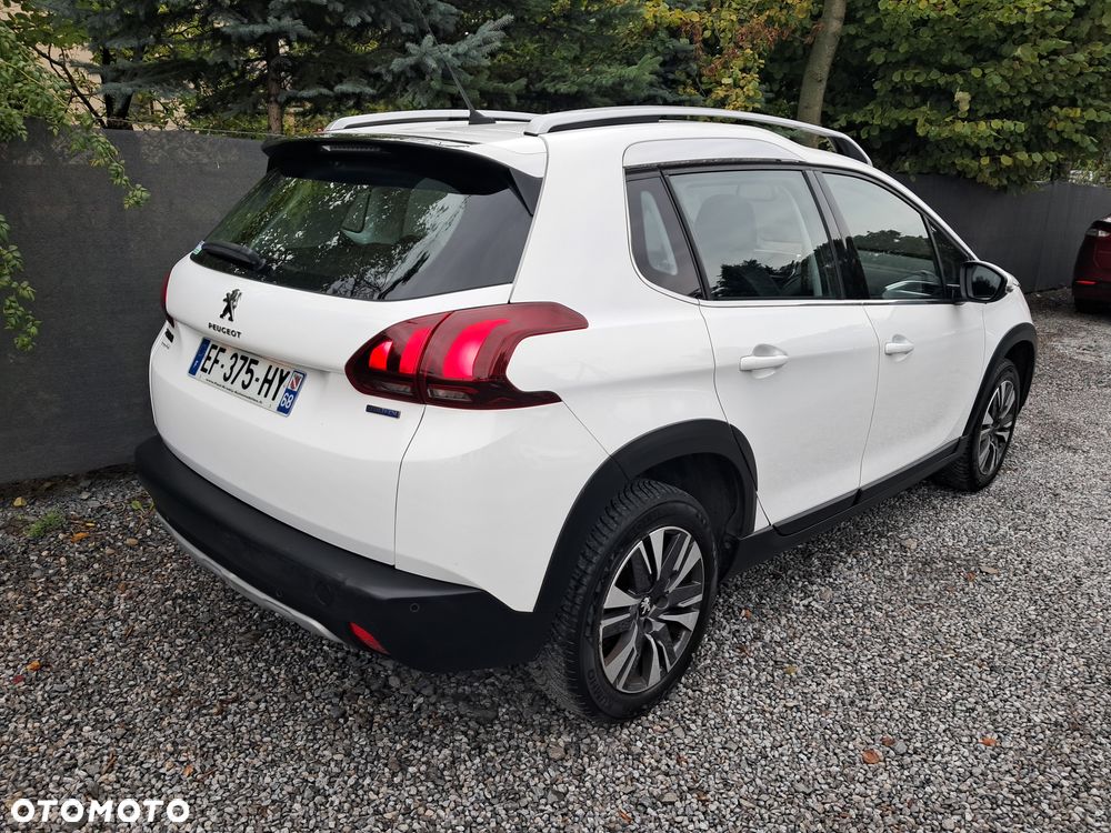 Peugeot 2008 1.6 BlueHDi Allure - 3