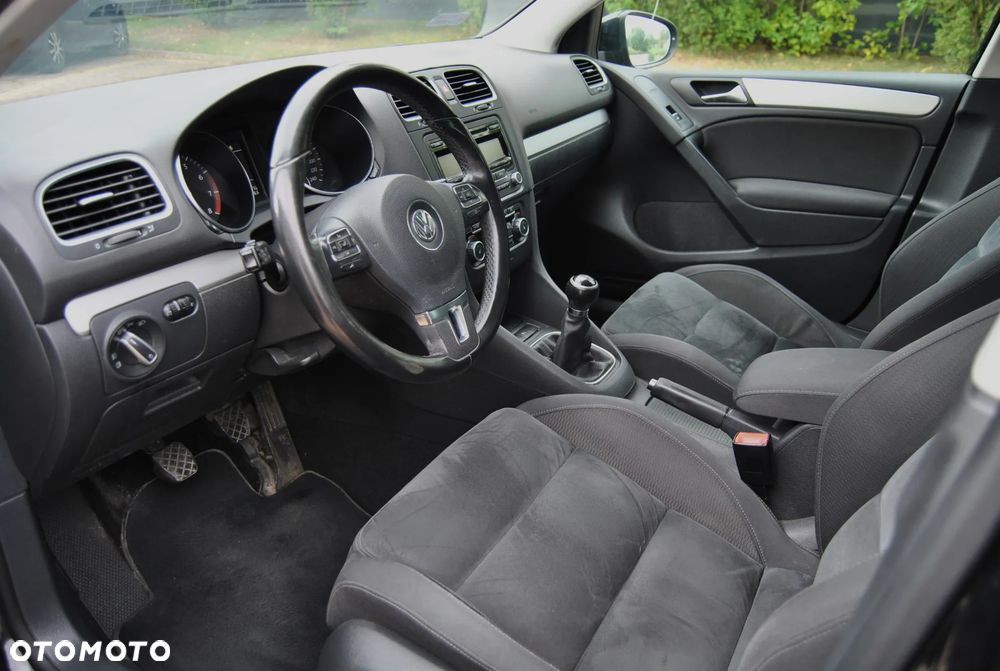 Volkswagen Golf - 5