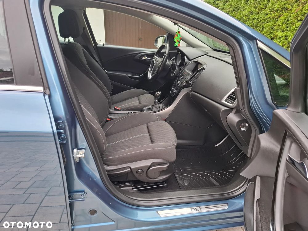 Opel Astra 2.0 CDTI Exklusiv - 15