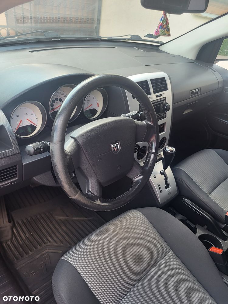 Dodge Caliber - 3