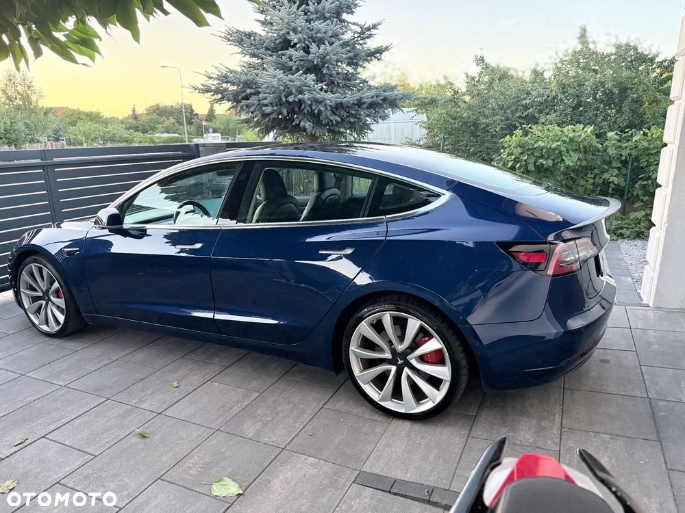 Tesla Model S 90 D Performance - 5