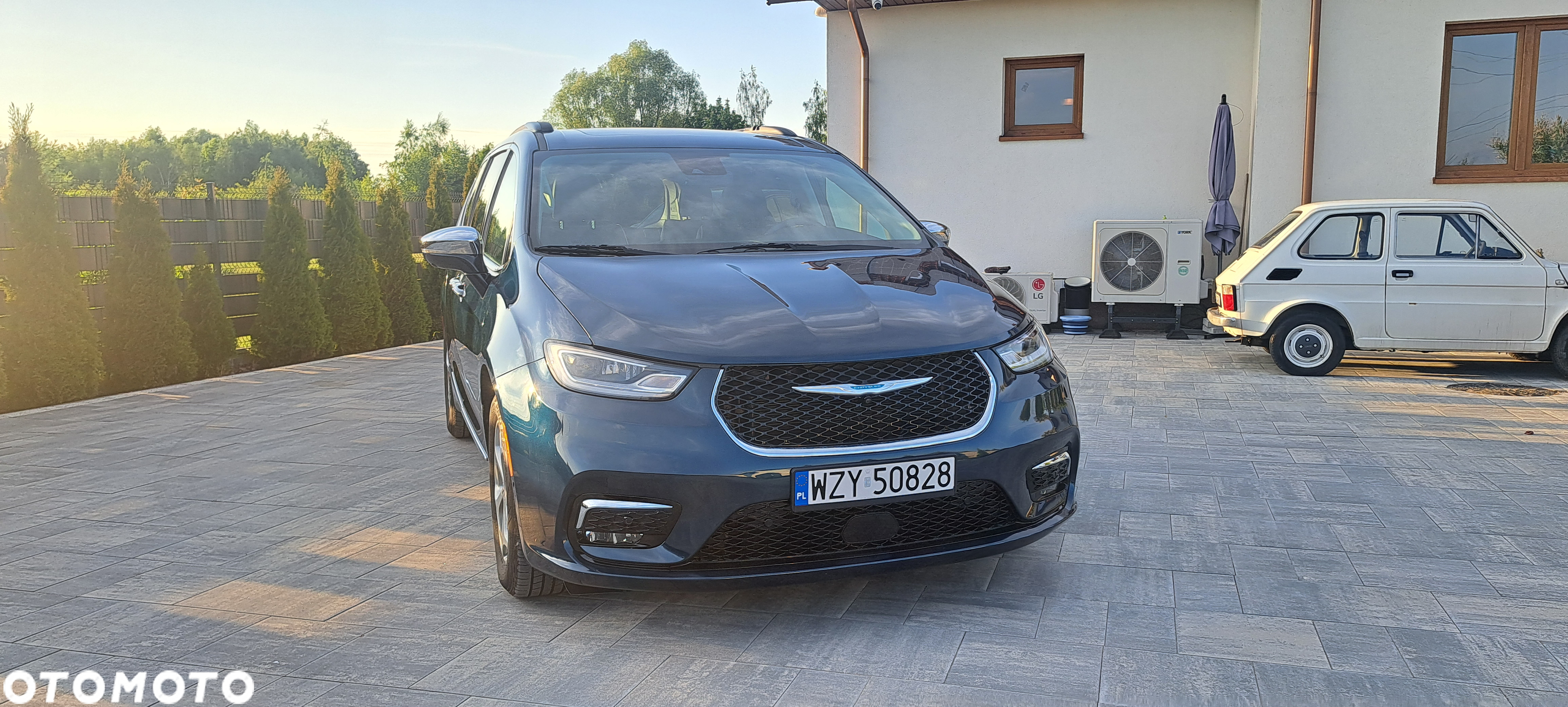 Chrysler Pacifica - 3