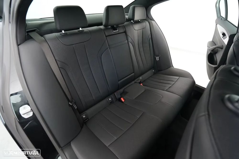 BMW 545 e xDrive Pack M - 12