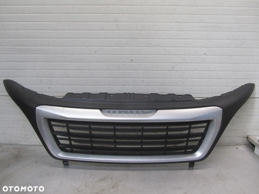 Grill-Atrapa Peugeot Boxer 2014- - 1