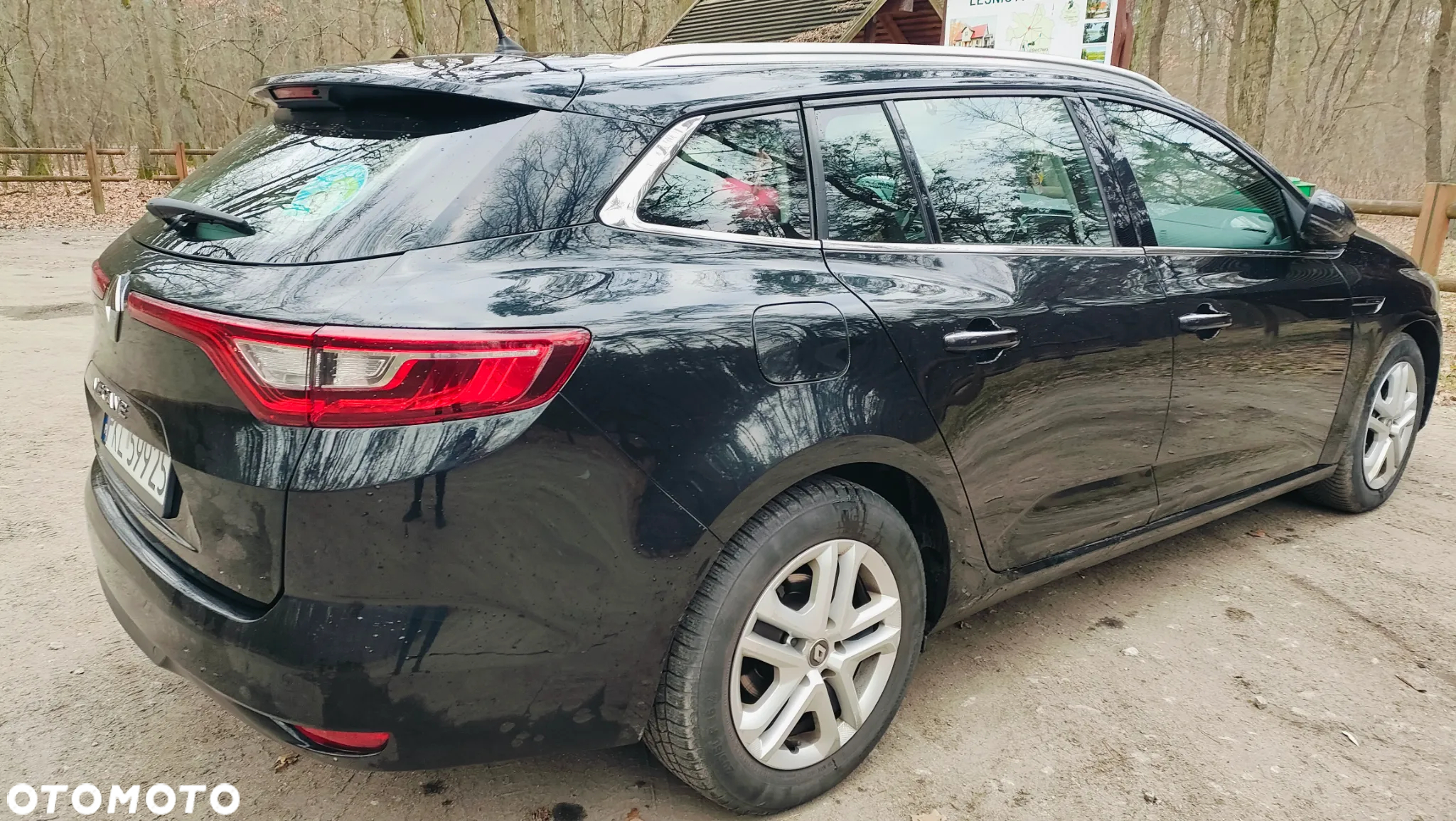 Renault Megane 1.5 dCi Zen EDC - 7